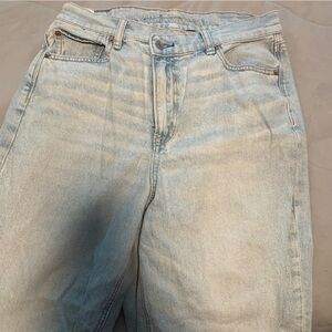 American Eagle Outfitters Light Blue Denim Jeans